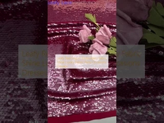 잎자루 붉은 쉐이크인 수직 직물 반짝이는 고급 직물 파티 행사 드레스