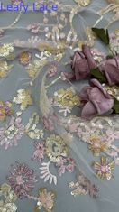 잎자루 띠 큐인 embroidered fabric 3D floral elegant and breathe 고급스러운 오케이션 천